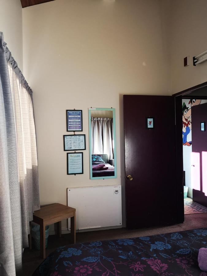 Mountain Jade Backpackers,Private Rooms & Studios Hokitika Eksteriør billede